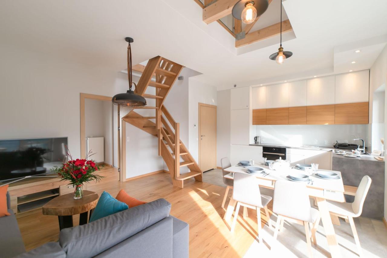 Apartamenty Na Szczycie Z Balkonem - Dream Apart Щирк Екстериор снимка